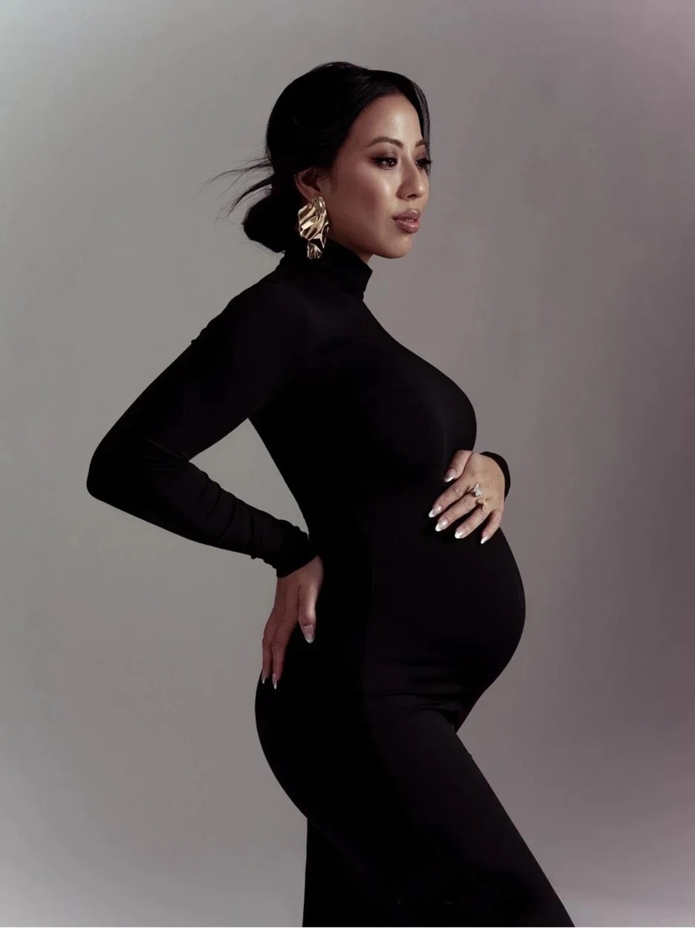 Black Long Sleeve maternity photoshoot dress